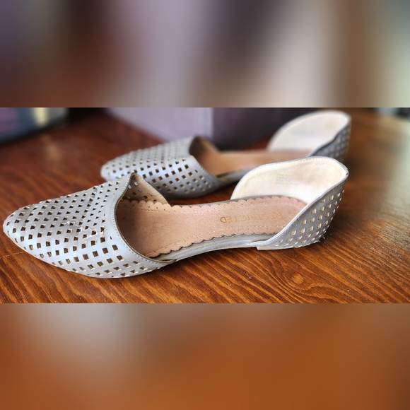 Restricted brand Mesh Flats in Taupe, size 7.5 - Picture 3 of 7